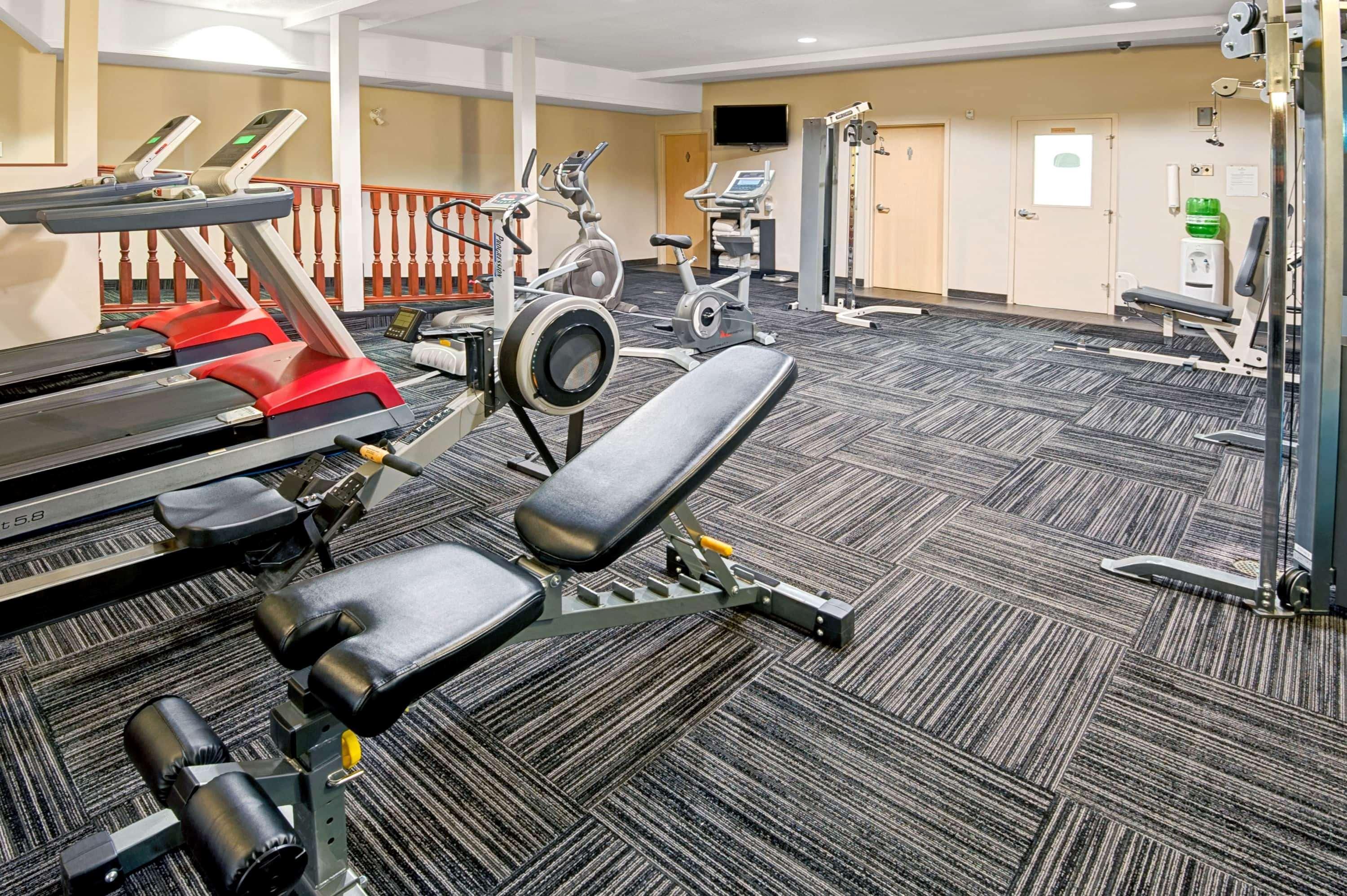 Quality Inn & Suites Edmonton International Airport Ледук Экстерьер фото