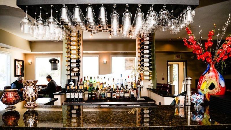 Quality Inn & Suites Edmonton International Airport Ледук Экстерьер фото